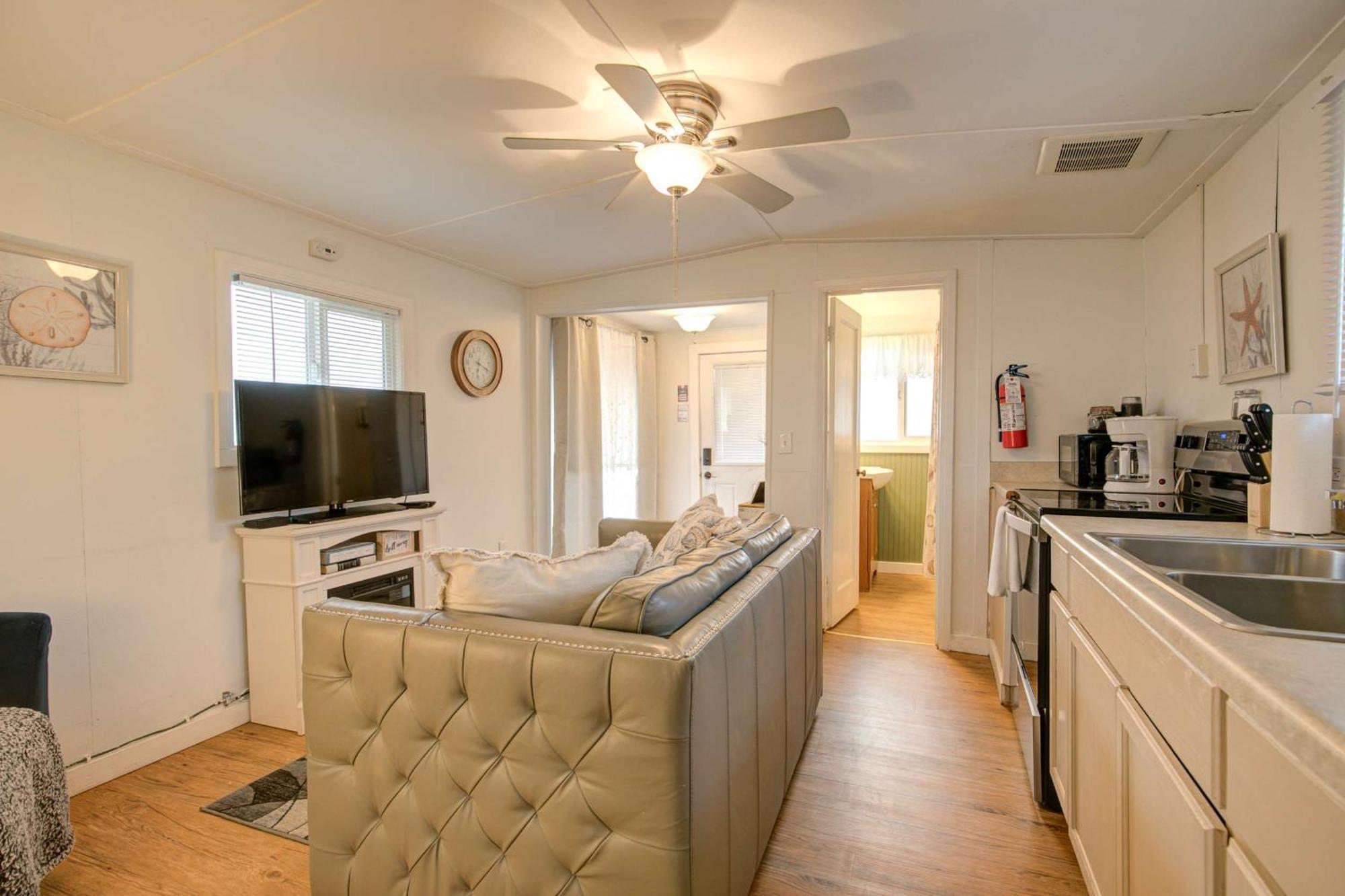 Seascapes 1-bed By The Sea W Fireplace