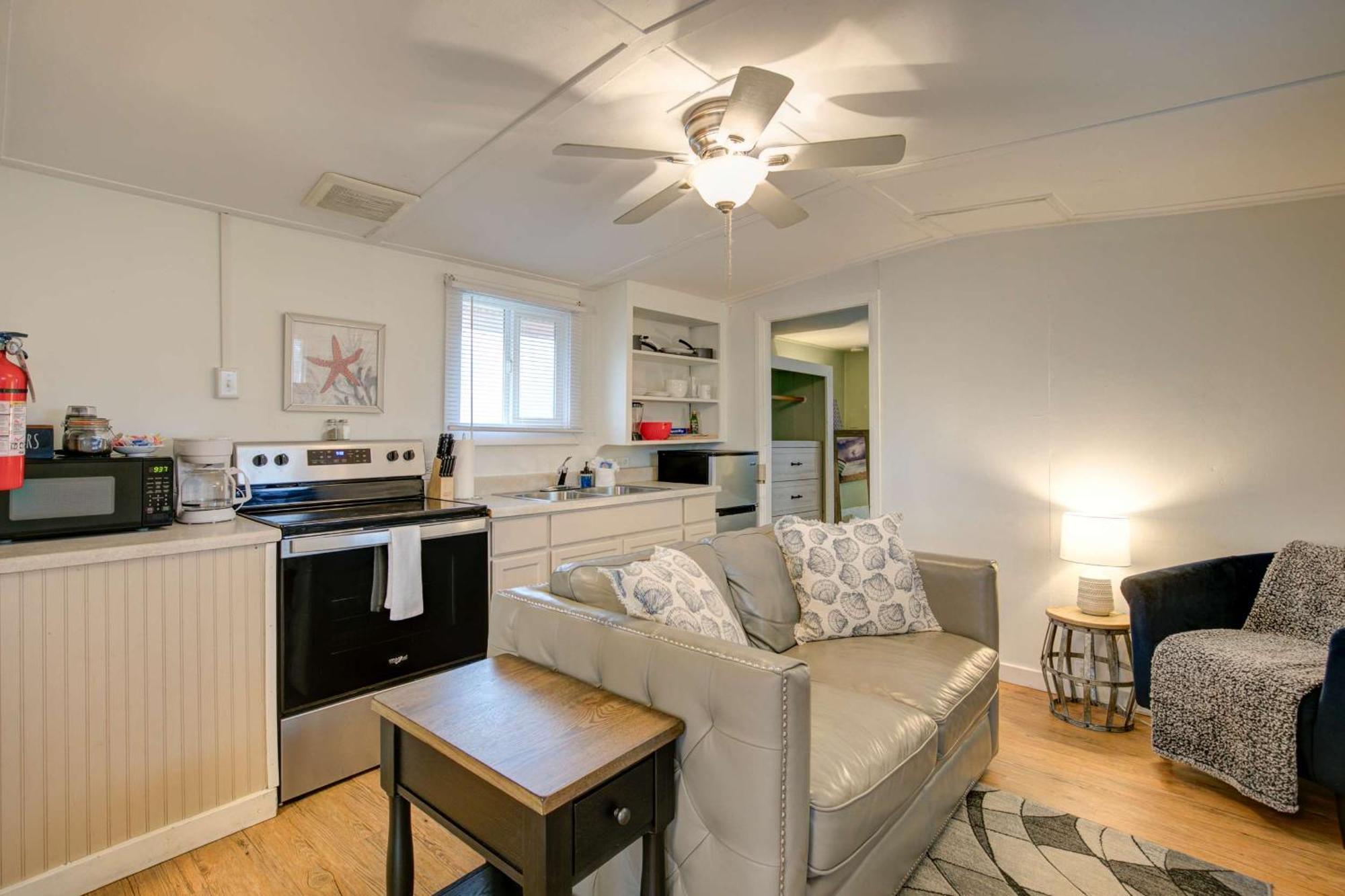 Holiday home Seascapes 1-bed By The Sea W Fireplace
